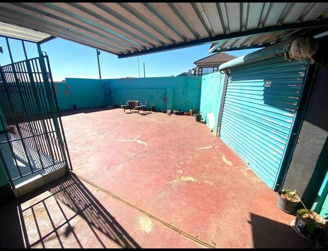 2 BEDROOM HOUSE FOR SALE IN PROTEA GLEN